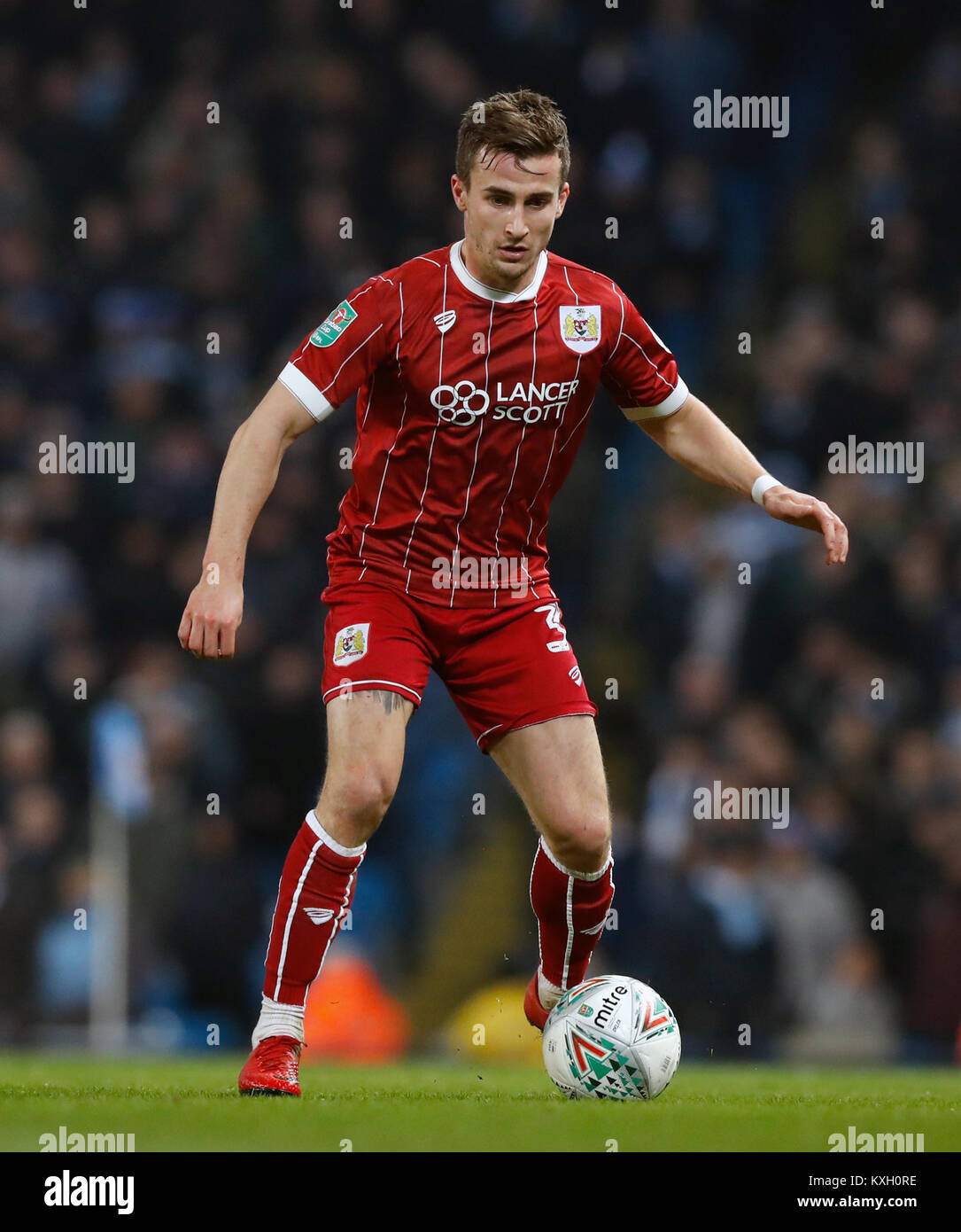 Bristol City Joe Bryan während der carabao Cup Halbfinale, Hinspiel Gleiches an Etihad Stadium, Manchester. PRESS ASSOCIATION Foto. Bild Datum: Dienstag, den 9. Januar 2018. Siehe PA-Geschichte Fußball Mann Stadt. Foto: Martin Rickett/PA-Kabel. Einschränkungen: EDITORIAL NUR VERWENDEN Keine Verwendung mit nicht autorisierten Audio-, Video-, Daten-, Spielpläne, Verein/liga Logos oder "live" Dienstleistungen. On-line-in-Verwendung auf 75 Bilder beschränkt, kein Video-Emulation. Keine Verwendung in Wetten, Spiele oder einzelne Verein/Liga/player Publikationen. Stockfoto