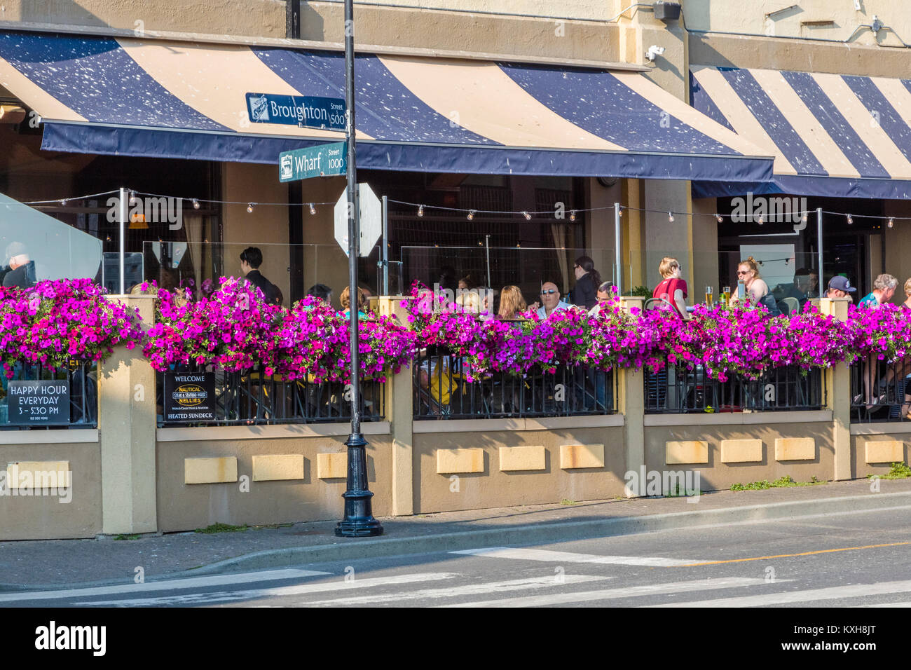 Outdoor Cafe in Victoria, der auch als Garden City auf Vancouver Island in British Columbia, Kanada bekannt Stockfoto