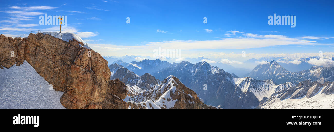 Zugspitze top Deutschland Panorama Alpen, Garmisch Partenkirchen, Deutschland Stockfoto