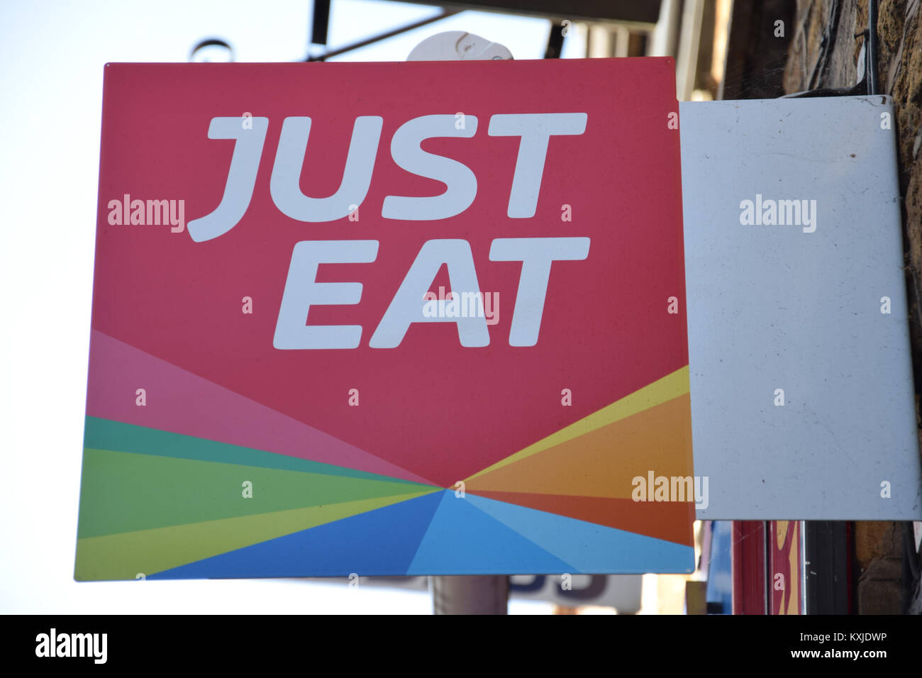 Banbury, Großbritannien - 29 November 2017: Hängeschild für nur Essen, web-basierte take away Food Delivery Service Stockfoto