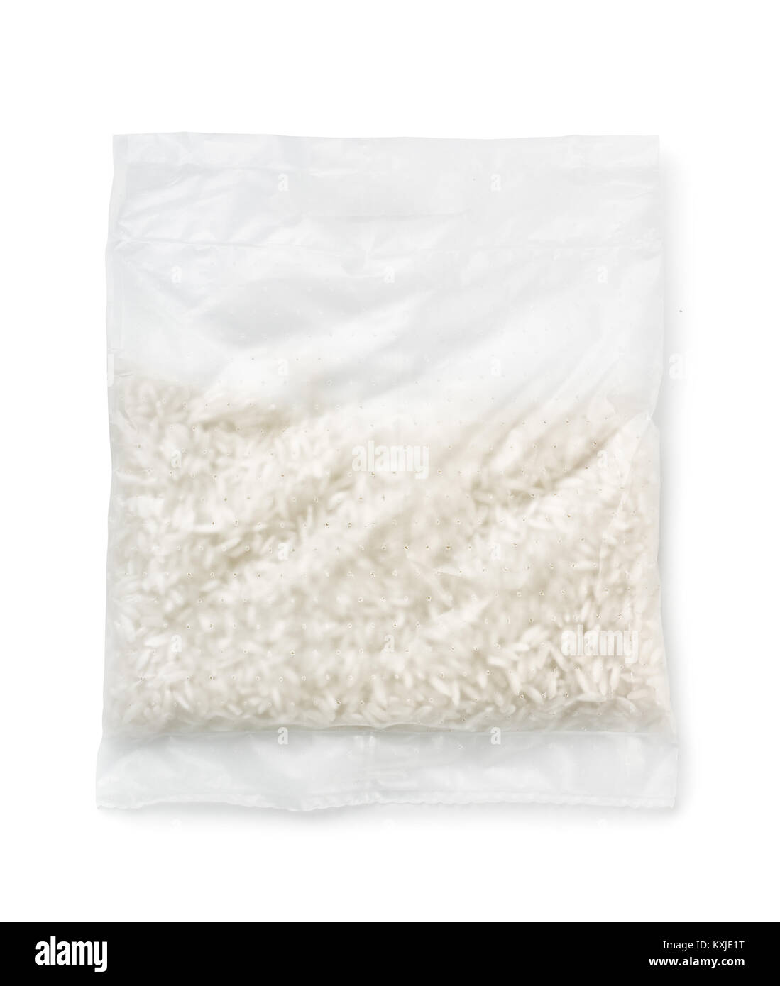 Blick von oben auf die Schnelle kochen Sack Reis isoliert auf weißem Stockfoto