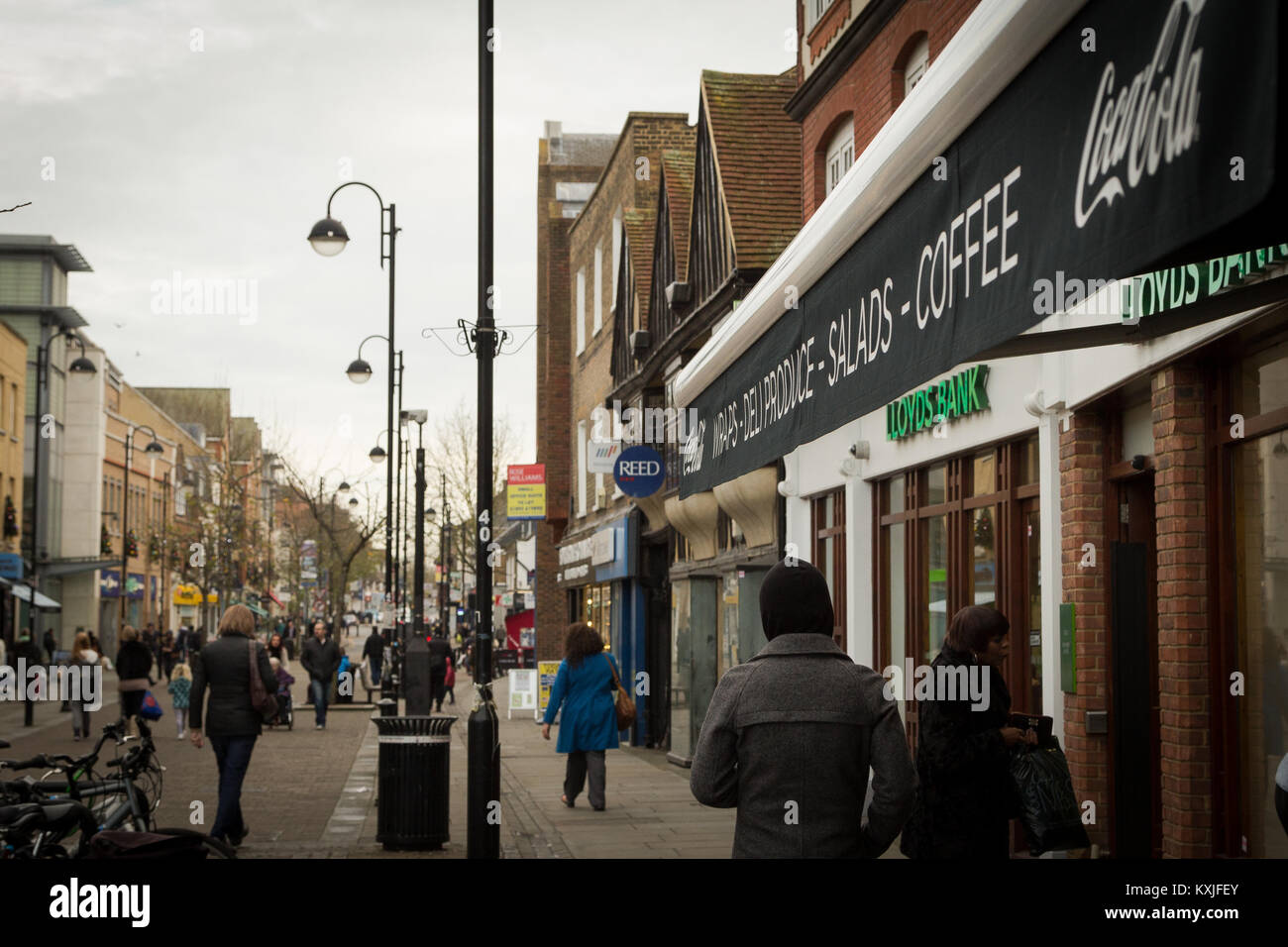 Einkaufen in Uxbridge, London Borough von Hillingdon, West London, Großbritannien Stockfoto