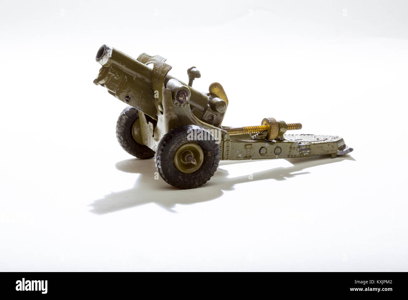 W Britains Ltd, London toy Howitzer Kanone in den 1960er Jahren gemacht. Stockfoto