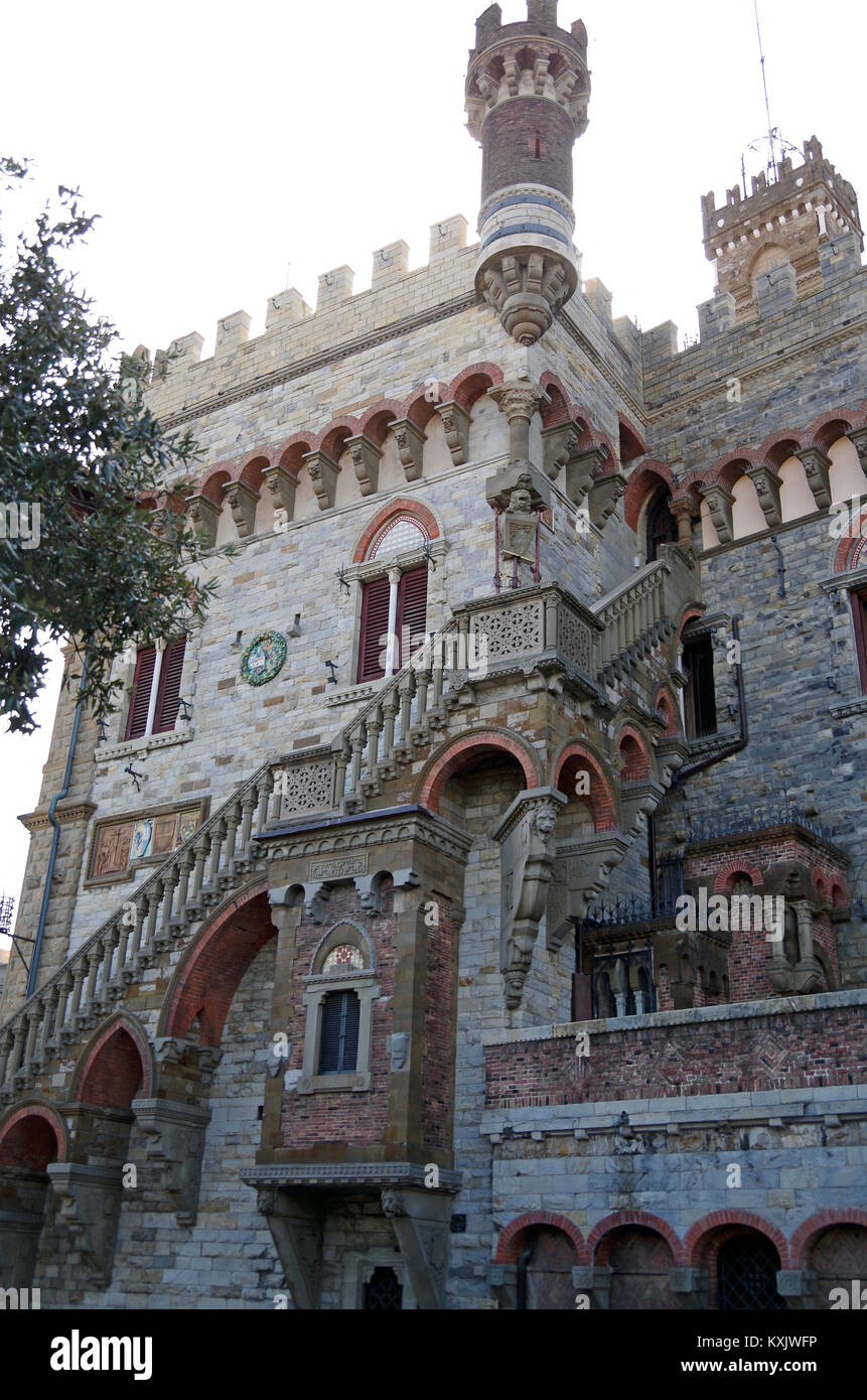 Castello Mackenzie, eine massive Gothic fantasy palace Torheit im Castello Viertel von Genua, Italien, der von dem Architekten Luigi Gino Coppedè Stockfoto