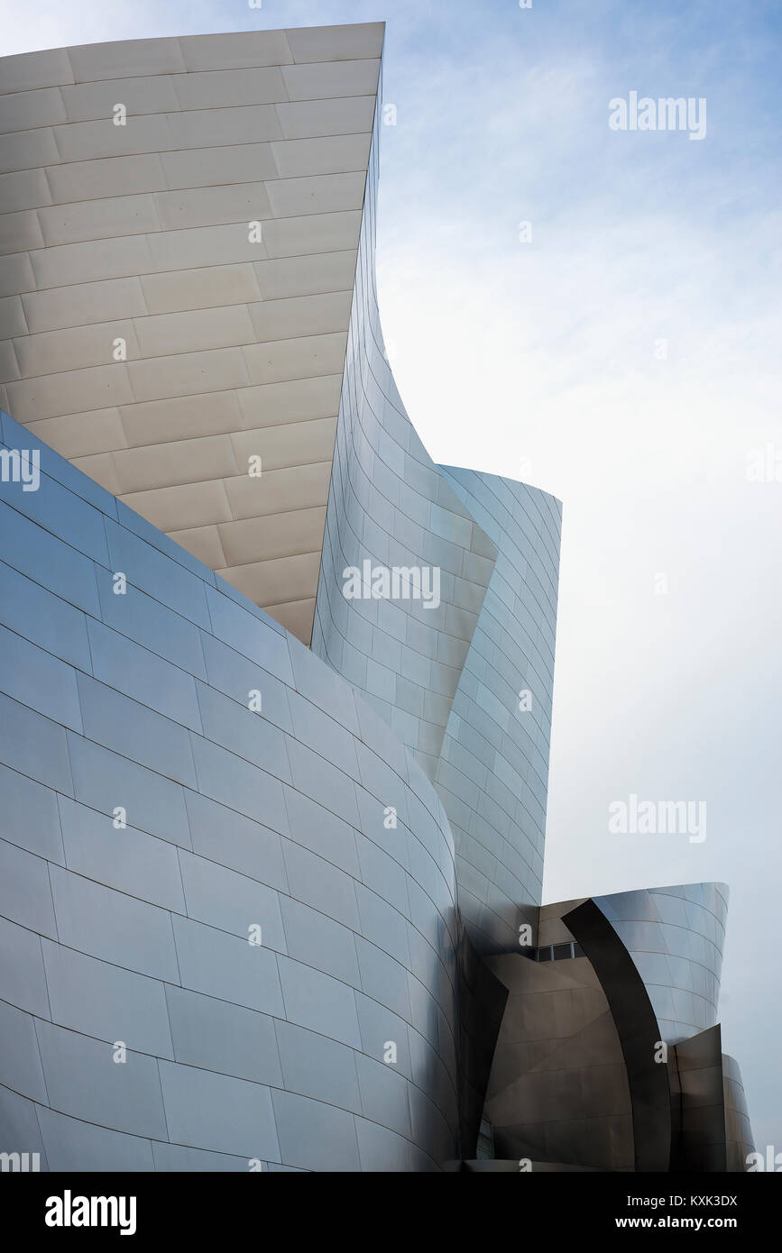 Walt Disney Concert Hall, entworfen von Frank Gehry, in der Innenstadt von Los Angeles. Stockfoto