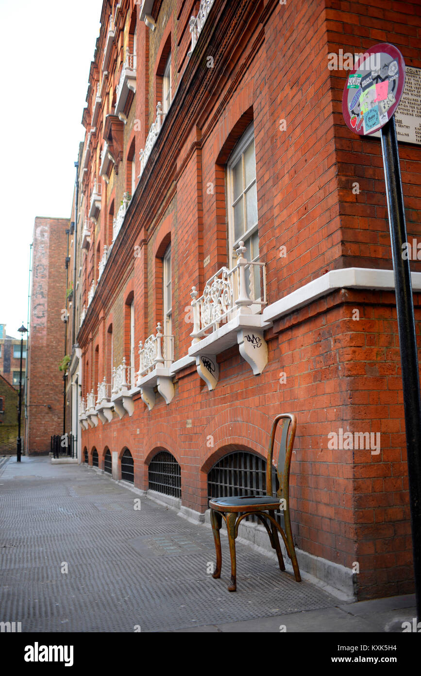 Pargiter Gericht ursprünglich als St James's Wohnungen in Ingestre Place, London bekannt. Von St James's Parish Sakristei gebaut Stockfoto