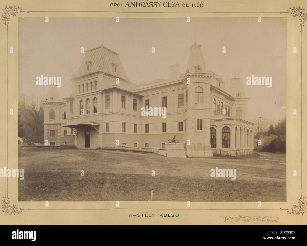 Az Andrássy-kastély főhomlokzata, Betlér. 1895-1899 között. - Fortepan 83100 Stockfoto
