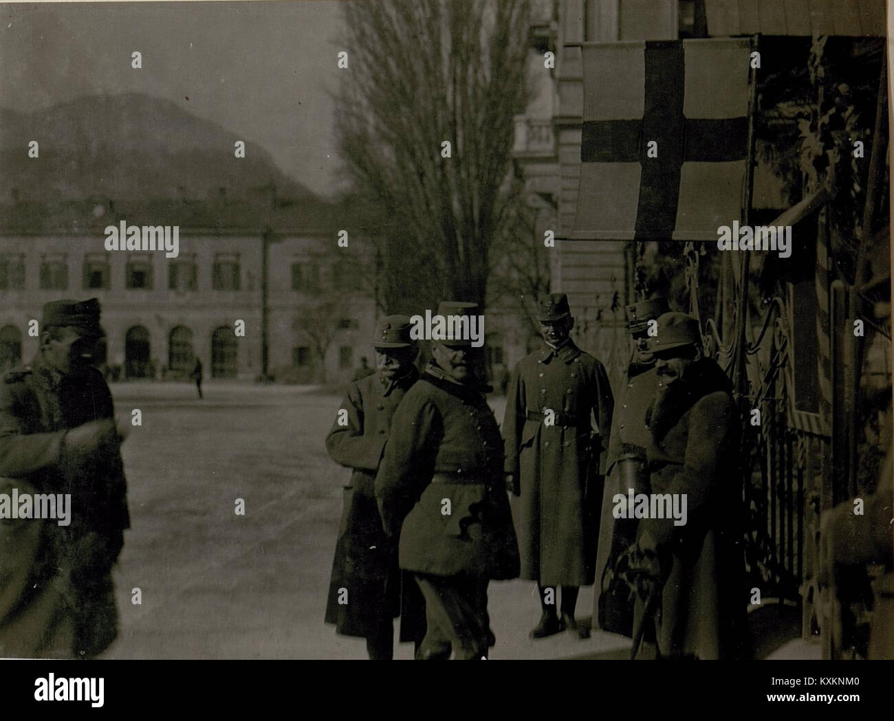 Foto des Feldmarschalls Hötzendorf, der am 23. Februar 1918 während des Ersten Weltkriegs das 10. Armeekommando besuchte und die militärische Führung und Operationen veranschaulicht. Stockfoto