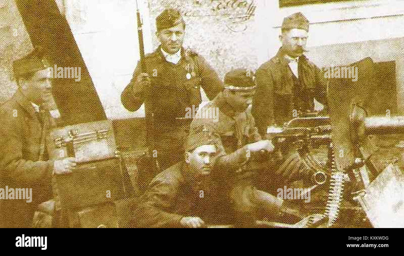 Dieses Bild zeigt die Verteidigung von Balassagyarmat während der ungarischen Ereignisse vom 29. Januar 1919. Es ist ein bedeutender Moment in der ungarischen Geschichte, der den turbulenten politischen und militärischen Kontext der damaligen Zeit widerspiegelt. Stockfoto