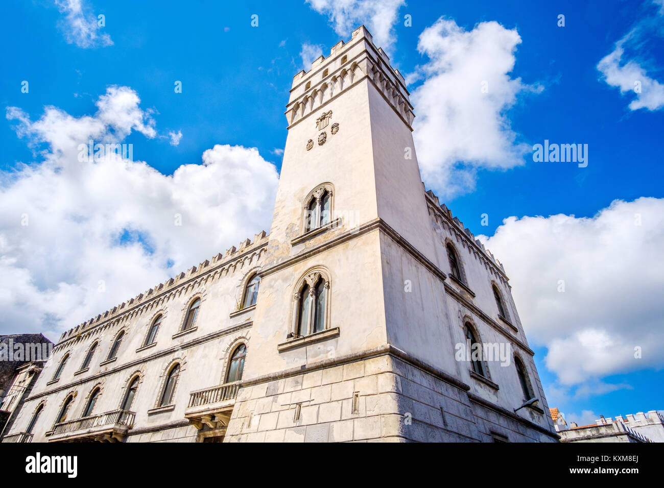 Weiß Palazzo della Bella Palace in Vico del Gargano Apulien Italien