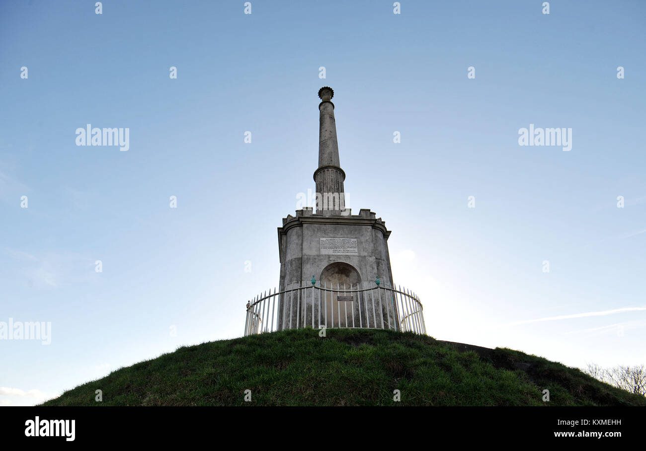 Stock Bild von Memorial die Immons' Obelisk errichtet im Jahre 1803 an der Spitze der Däne Johannes Damm, in Canterbury, Kent, die Verbesserung des Dänen John Gärten von James Simmons im Jahr 1790 zu gedenken. Stockfoto
