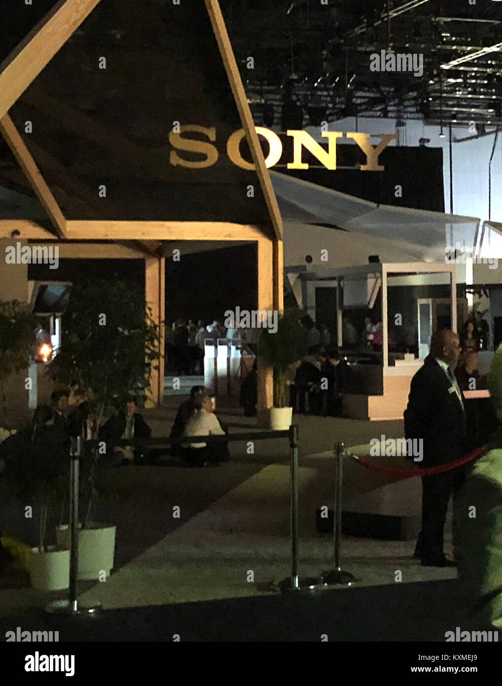 Der Sony Stand in der Dunkelheit auf der CES-Messe in Las Vegas, als große Teile der Show waren in die Finsternis nach einem Stromausfall gestürzt. Stockfoto