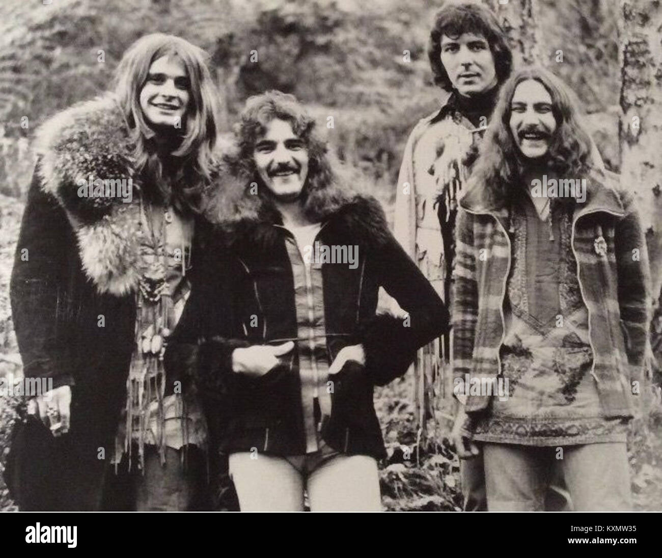 Die Originalbesetzung von Black Sabbath wird 1973 gezeigt und dokumentiert die Bandmitglieder und ihre Gründung in den frühen Jahren der Heavy-Metal-Musik. Stockfoto