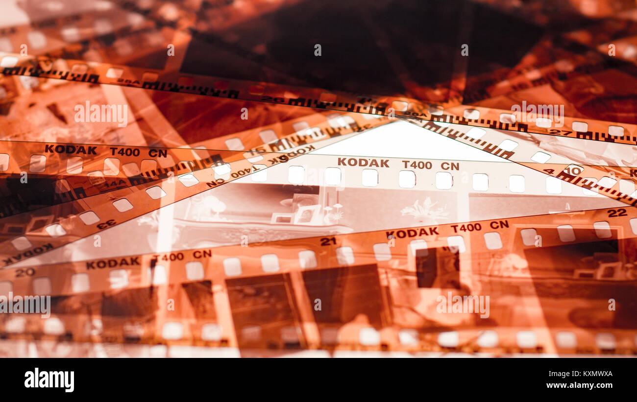Ausgesetzt und 35 mm Kodak Film Negativstreifen entwickelt, Eastman Kodak Company wurde 1888 gegründet. Stockfoto Ausgesetzt und 35 mm Kodak Film Negativstreifen entwickelt, Eastman Kodak Company wurde 1888 gegründet. Stockfoto