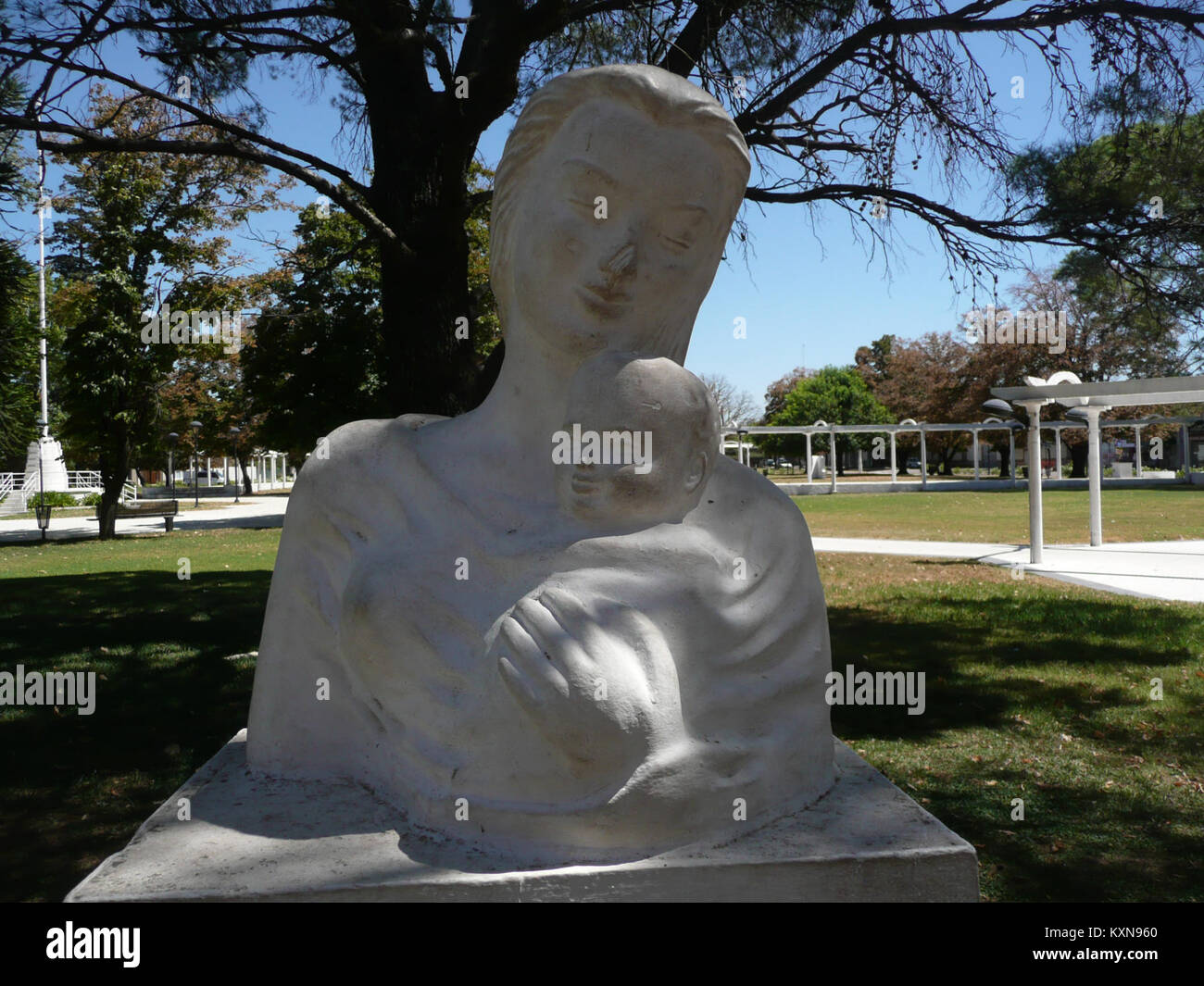 América (Pueblo) - Plaza Central, monumento Madre e hijo (02) Stockfoto