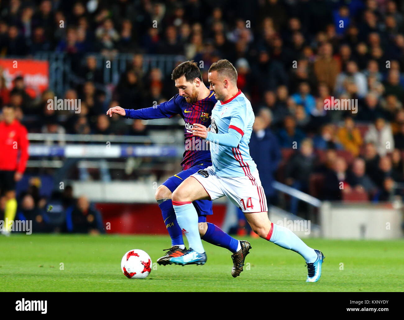 Barcelona, Spanien. 11 Jan, 2018. Leo Messi aufwärmen, 11. Januar 2018, Camp Nou, Barcelona, Spanien; Copa del Rey Fußball, Umlauf von 16, 2 Bein, Barcelona gegen Celta Vigo; Quelle: Joma/Alamy leben Nachrichten Stockfoto