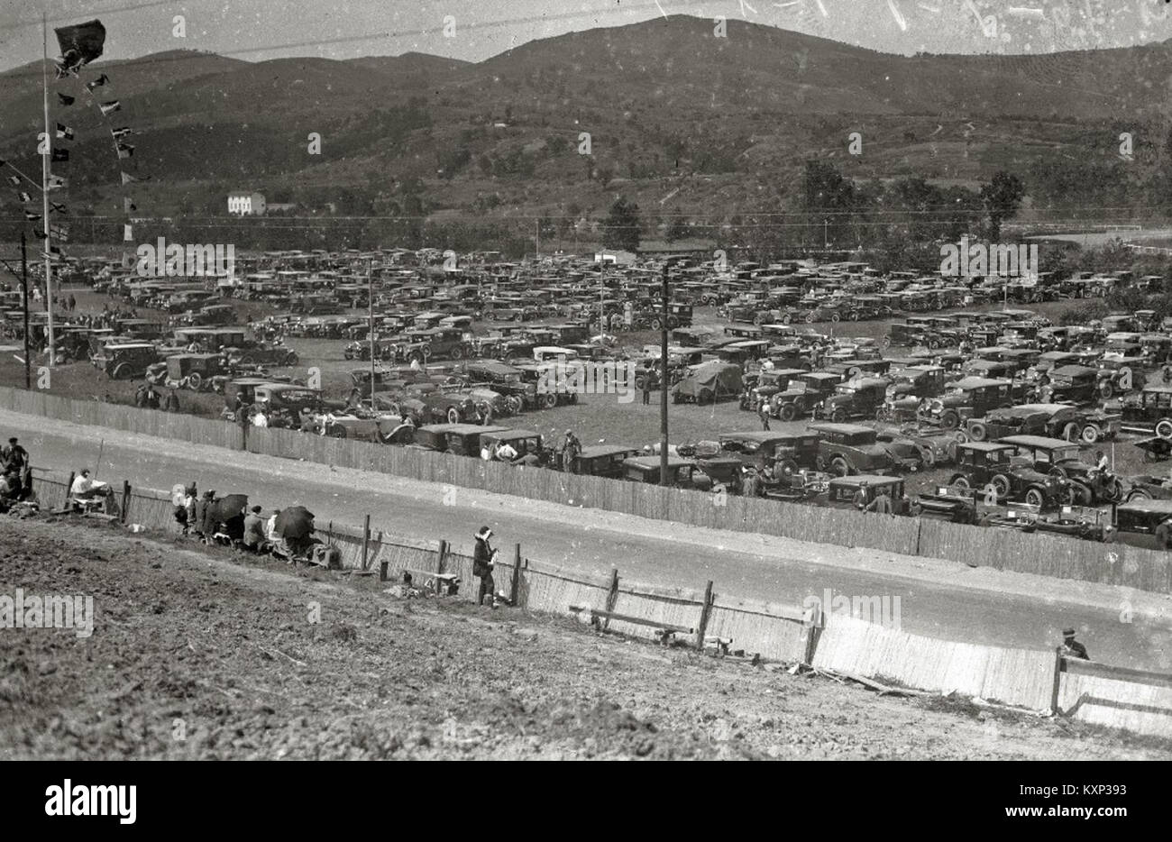 Auf dem Lasarte Circuit wurden Automobilrennen des frühen 20. Jahrhunderts in Spanien ausgetragen, bei denen Rennsportfahrzeuge und historische Fahrzeuge gezeigt wurden. Stockfoto