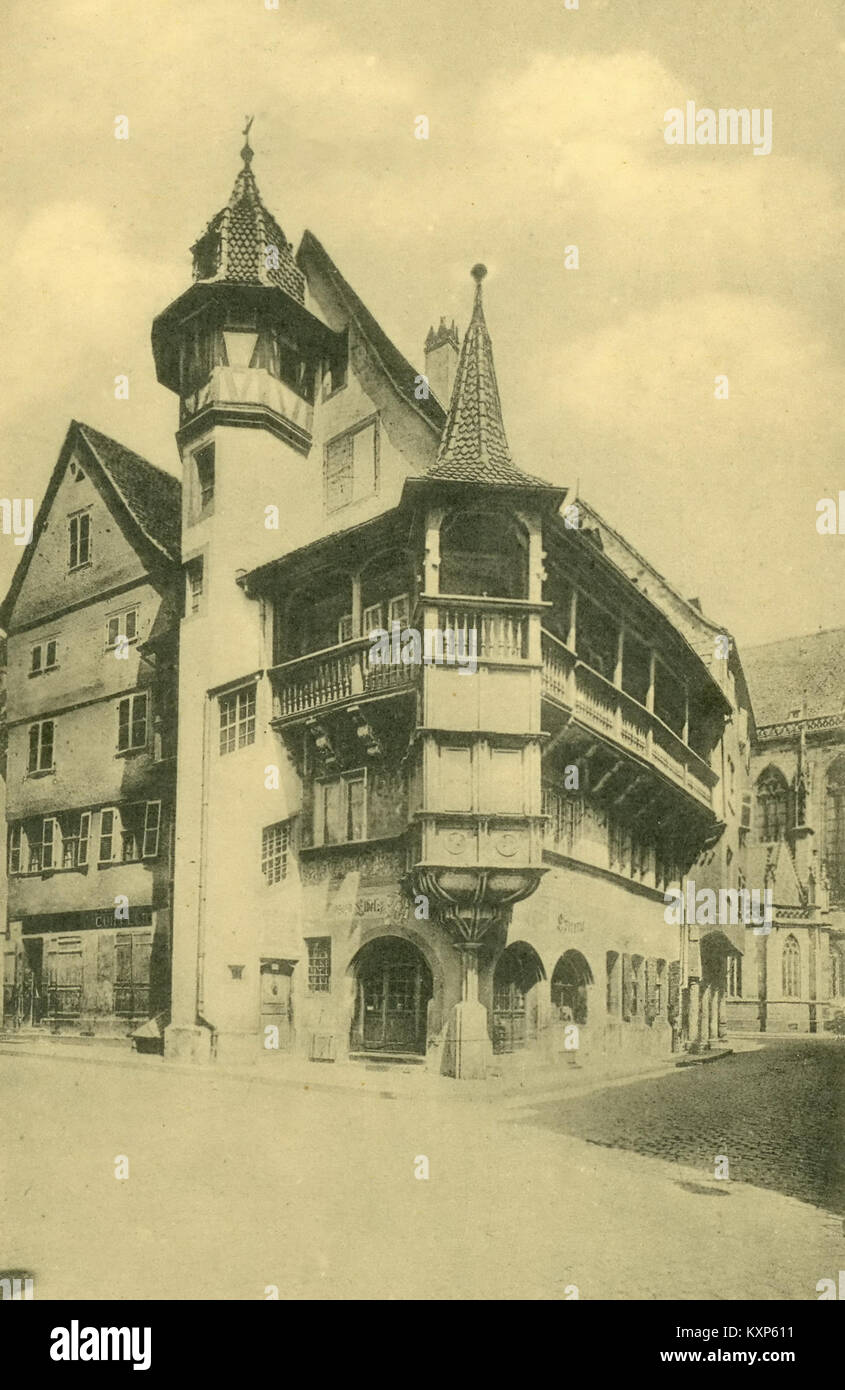 Foto oder Illustration von La Maison Pfister in Colmar, Frankreich, einem Haus aus dem 16. Jahrhundert, das architektonische Merkmale und historische Erhaltung zeigt. Stockfoto