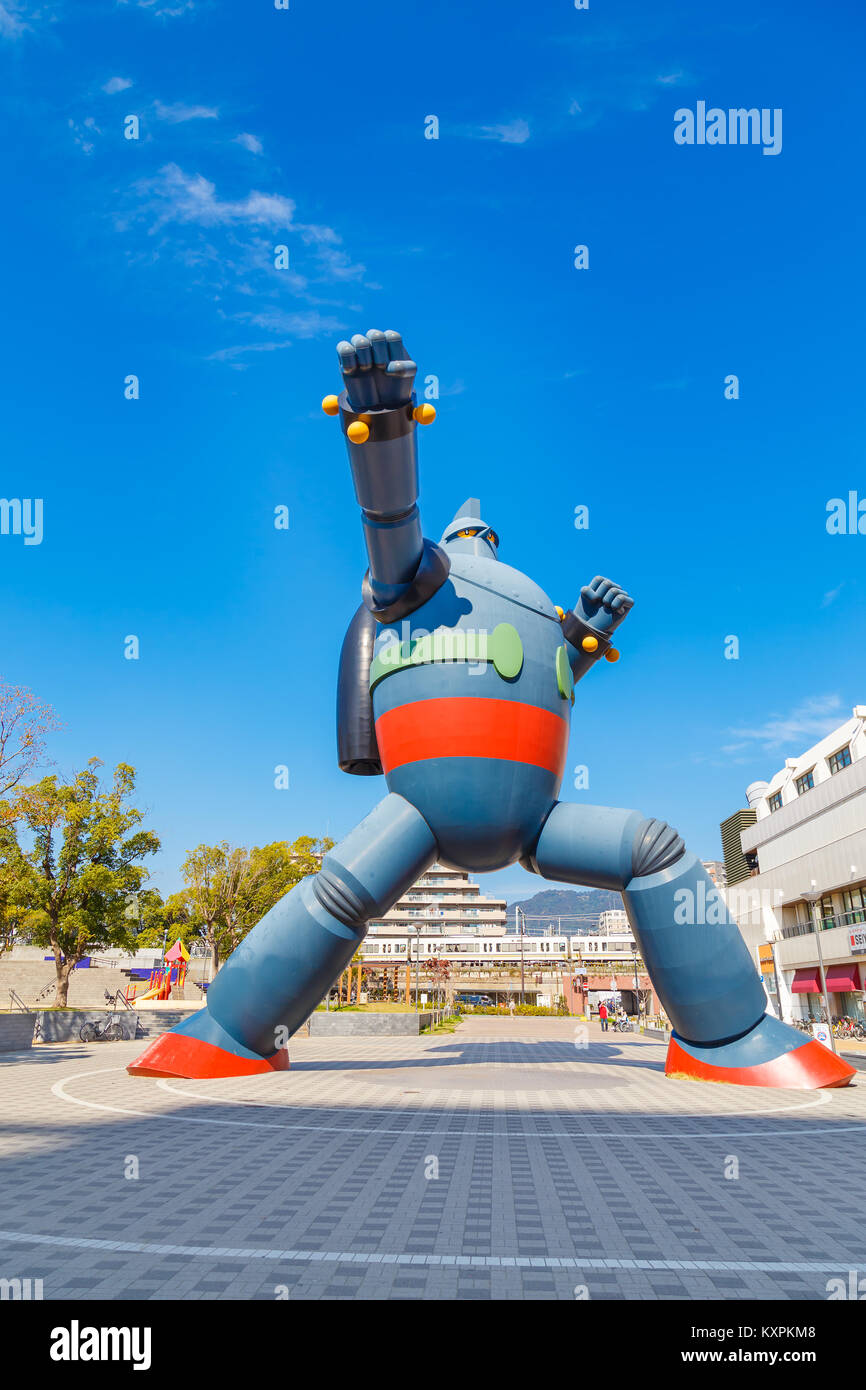 KOBE, Japan - 26. Oktober: Gigantor Roboter in Kobe, Japan am 26. Oktober 2014. Gebaut, um den 15. Jahrestag der Großen Hanshin Erdbeben zu gedenken. Stockfoto