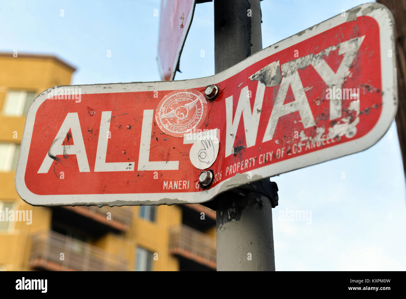 Ein Straßenschild auf Traktion Avenue im Arts District Downtown Los Angeles, Kalifornien Stockfoto