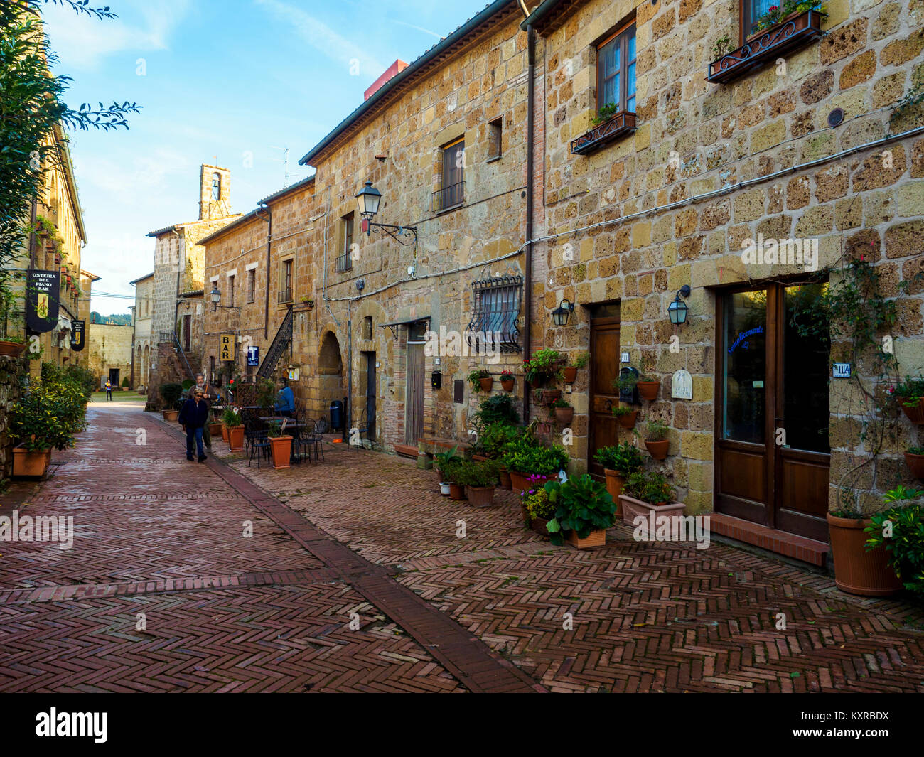 Stree der mittelalterlichen Stadt Sovana - Toskana, Italien Stockfoto