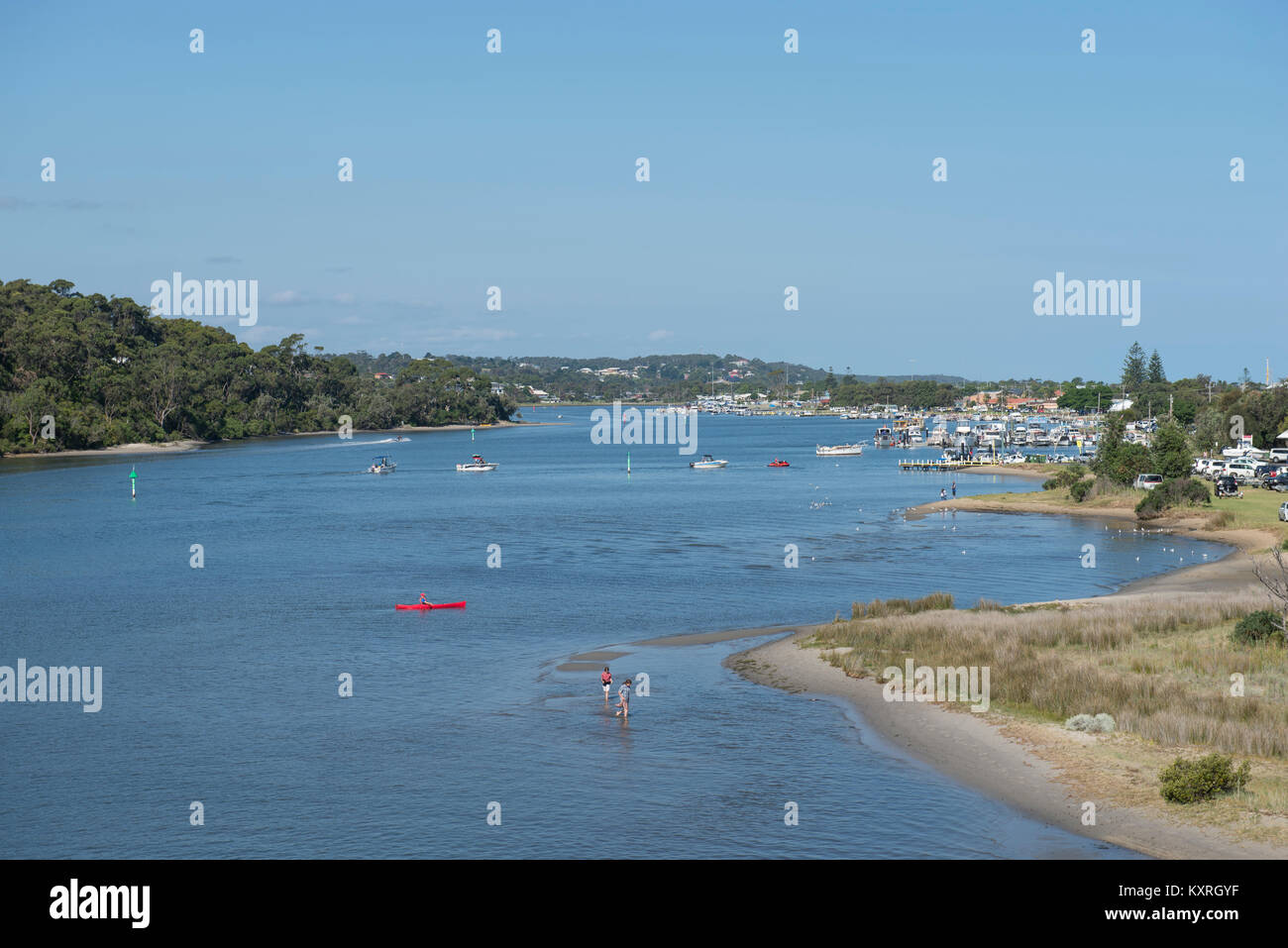 Lakes Entrance ist ein beliebter Badeort und Fischerhafen an der Gippsland Lakes in Victoria, Australien. Stockfoto