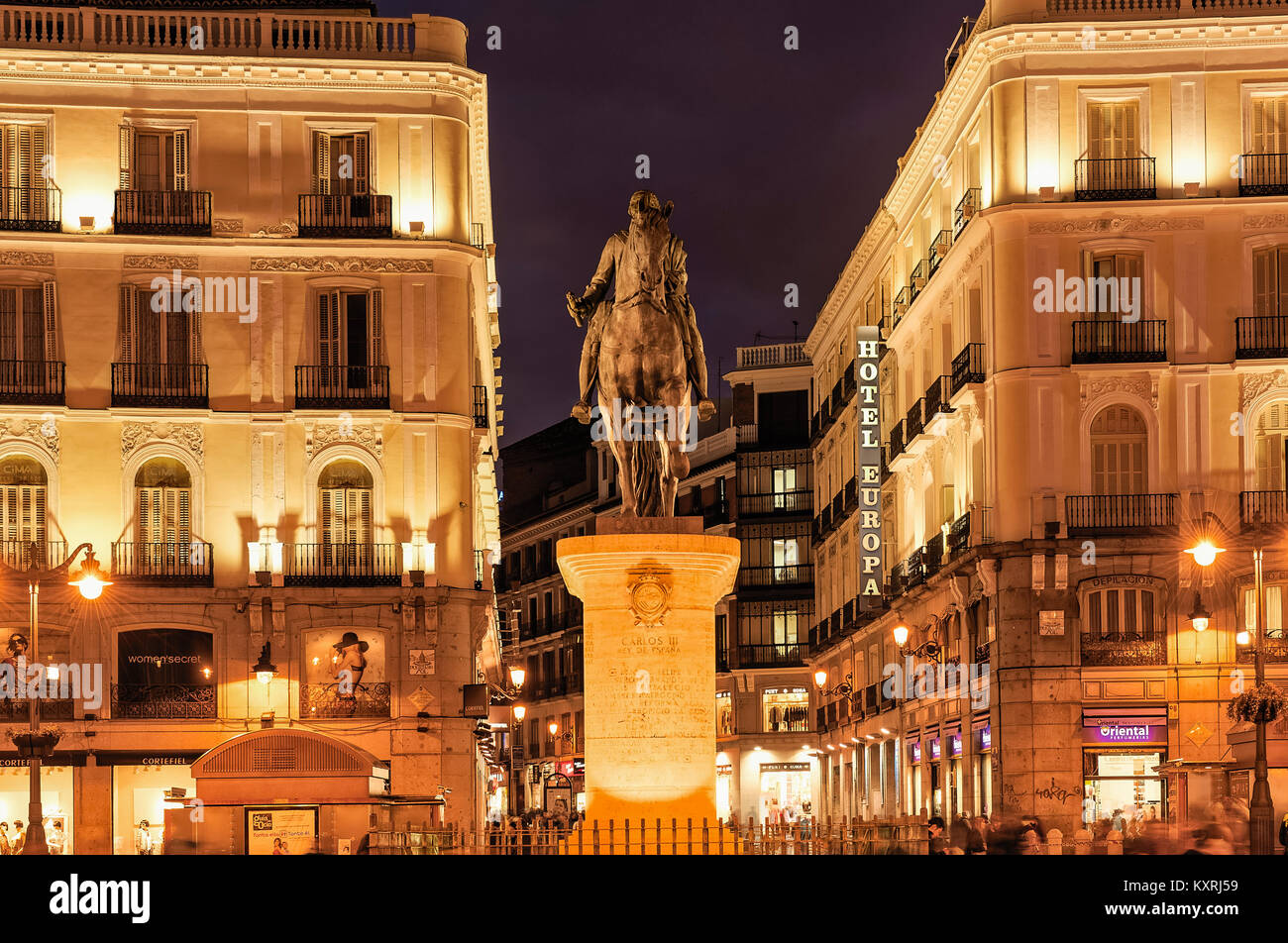 König Karl III., Sehenswürdigkeit Puerta del Sol Plaza, Madrid, Spanien. Stockfoto