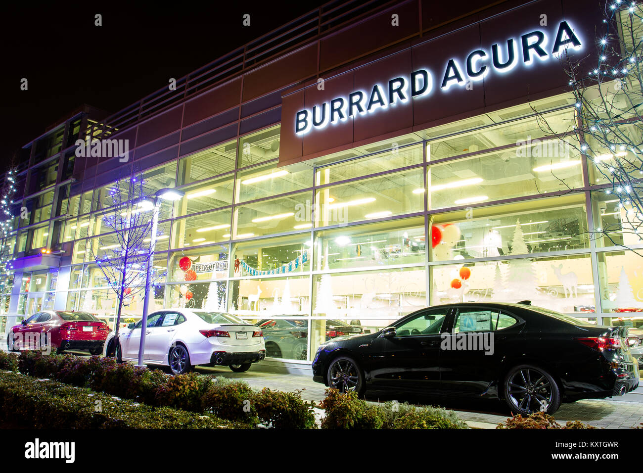 Vancouver, BC, Kanada - 9. Januar 2018: Acura Auto Dealership store Front. Acura ist der Luxus der japanische Autohersteller Honda. Nig Stockfoto