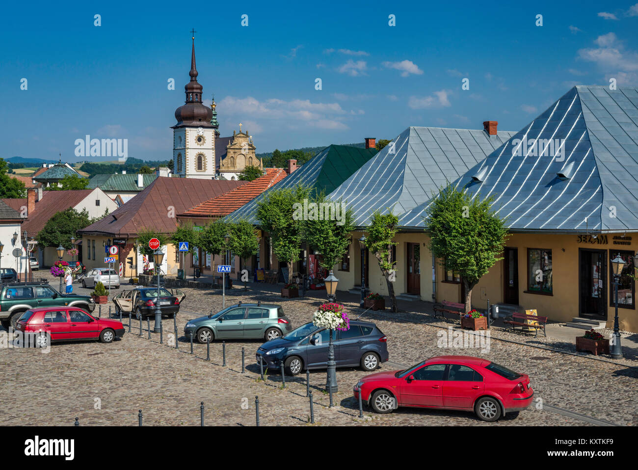 Rynek (Marktplatz), Turm am Kloster der Klarissen, Stary Sacz, Malopolska, Polen Stockfoto