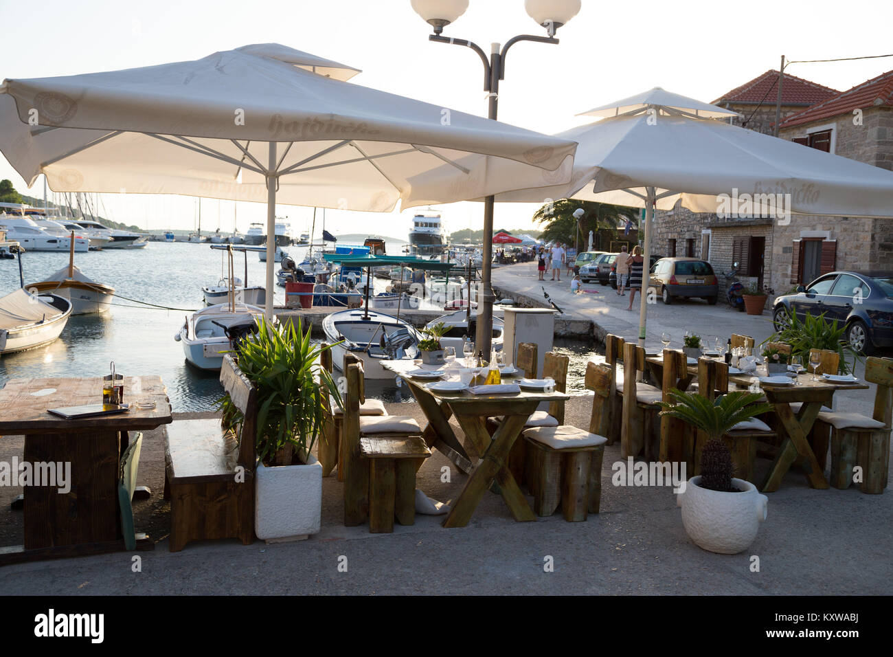 Solta, Restaurant Terrasse, Kroatien. Stockfoto