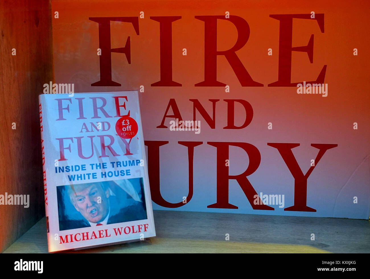 Buchhandlung im Zentrum von London für "Fire & Fury", das meistverkaufte Buch über die Donald Trump, das Weiße Haus von Michael Wolff Stockfoto