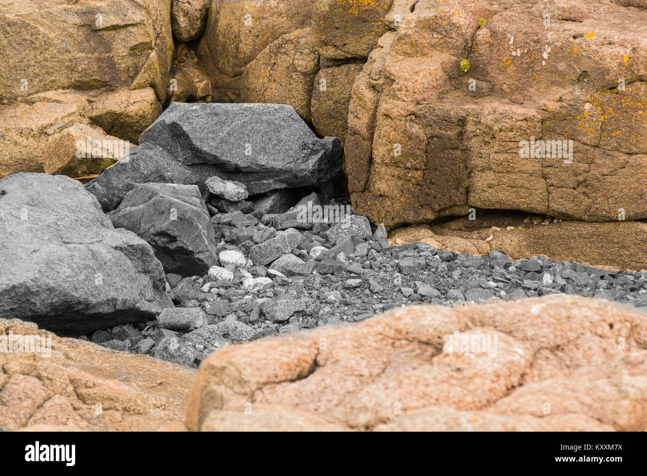 Meer Felsen bei Portrush Co Antrim, Nordirland Stockfoto