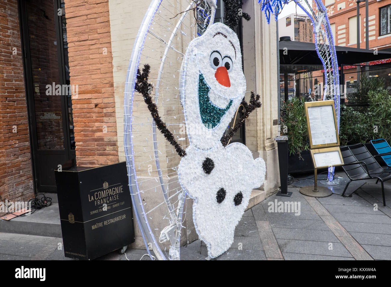 Weihnachten, Statue, Werbung, Außen, Restaurant, Toulouse, Frankreich, Abteilung, der, Haute-Garonne, Region, Royal, Frankreich, Französisch, Europa, Europäischen, Stockfoto