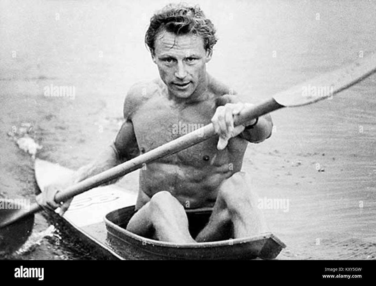 Gert Fredriksson (Schweden) trat bei den Olympischen Spielen 1948 in London im Kanu-Sprint an, gewann mehrere Medaillen und wurde einer der am meisten dekorierten Olympiasieger Schwedens. Stockfoto