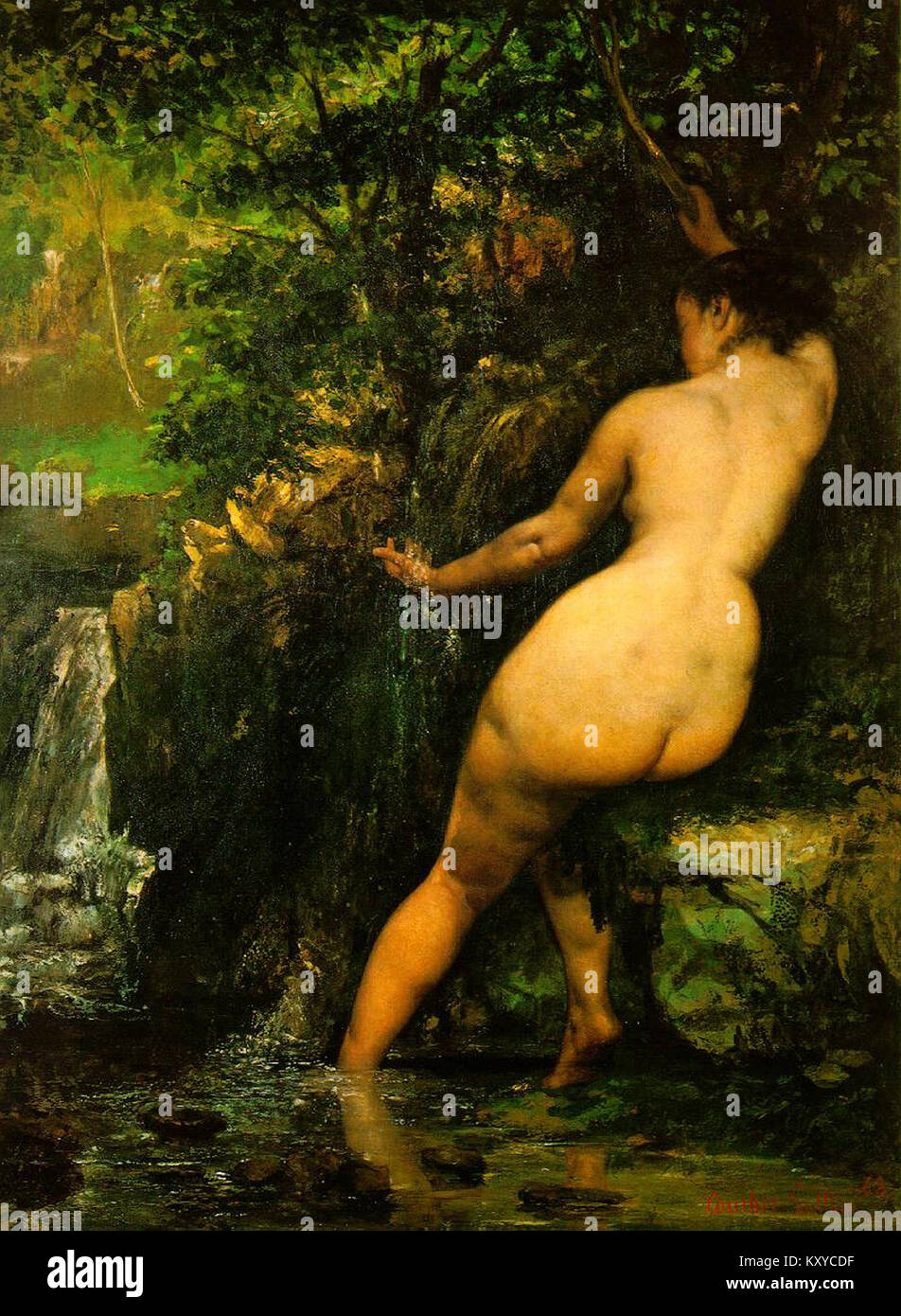 *La Source* von Gustave Courbet ist ein berühmtes Gemälde aus dem 19. Jahrhundert, das eine Frau an einem Frühling darstellt. Das Kunstwerk veranschaulicht Courbets Fokus auf Realismus mit seiner detaillierten Darstellung von Natur und menschlicher Form. Stockfoto