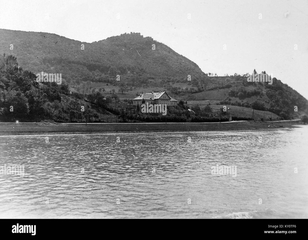 Eine fellegvár Dunáról eine Kis-Vill ám felől. 12084 Fortepan Stockfoto