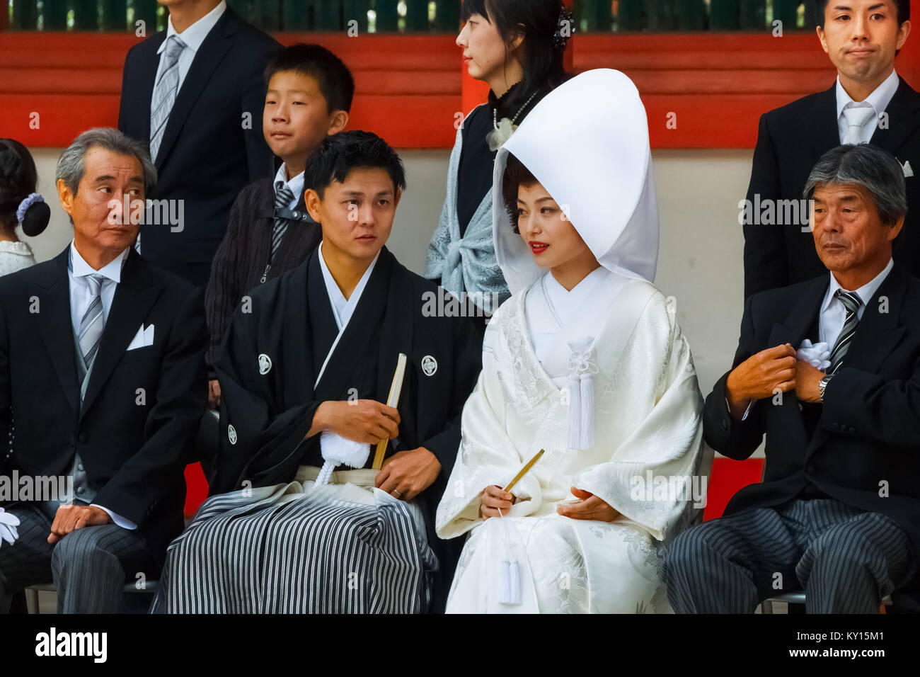 KYOTO, Japan - 22. NOVEMBER 2015: Japanische traditionelle Hochzeit Zeremonie in Heian-jingu Schrein Stockfoto