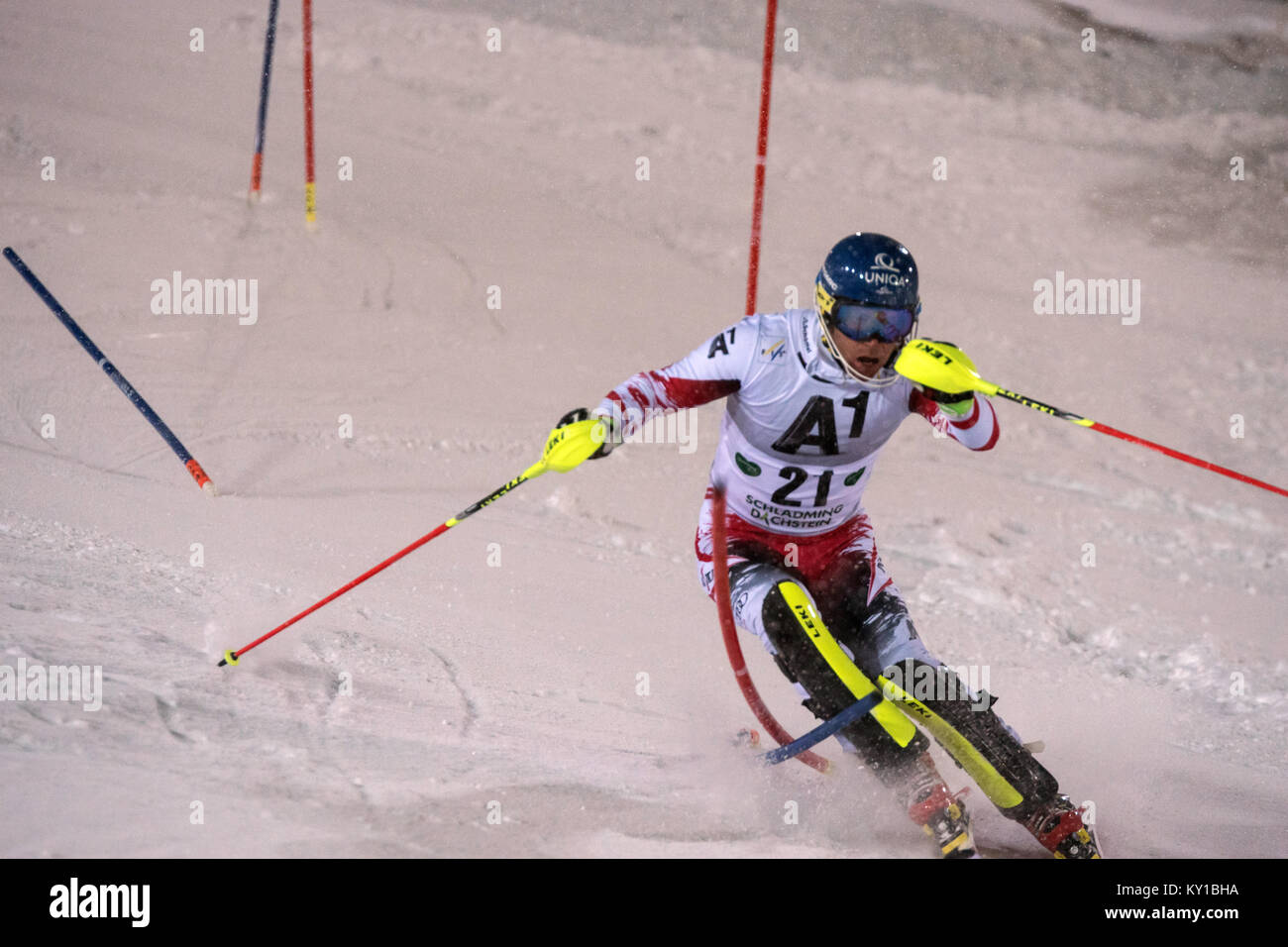 Die Österreichische Wm Ski alpin Racer Benjamin Raich (21) stellt Schritt während der erste Lauf der Männer Slalom am AUDI FIS Weltcup Rennen in Schladming. Photo Credit: Christoph Oberschneider. Stockfoto