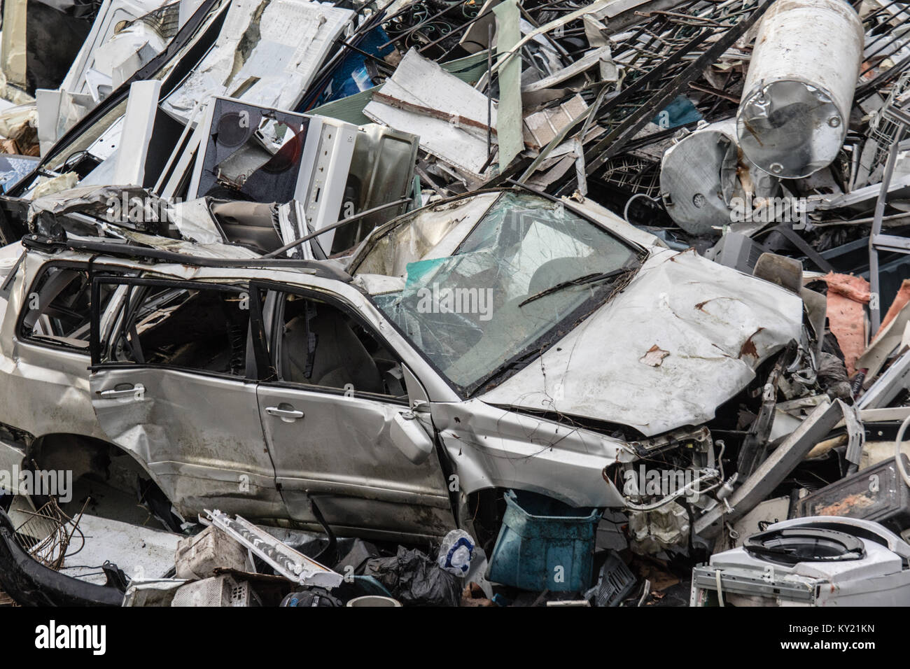 Metallrecycler möchte die positive Veränderung in unserer Abfälle. Stockfoto