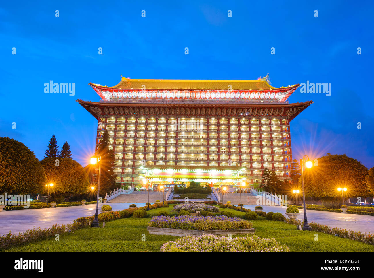 Nacht Blick auf das Grand Hotel in Taipeh, Taiwan Stockfoto