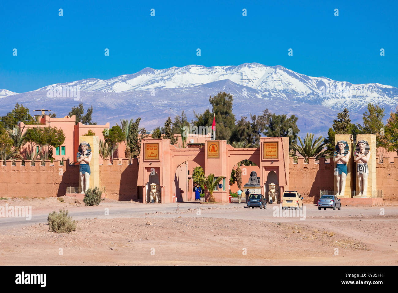 OUARZAZATE, MAROKKO - Februar 24, 2016: Atlas Filmstudios Ouarzazate in Marokko. Marokkanischen Atlas Studios ist eines der größten Filmstudios in den w Stockfoto