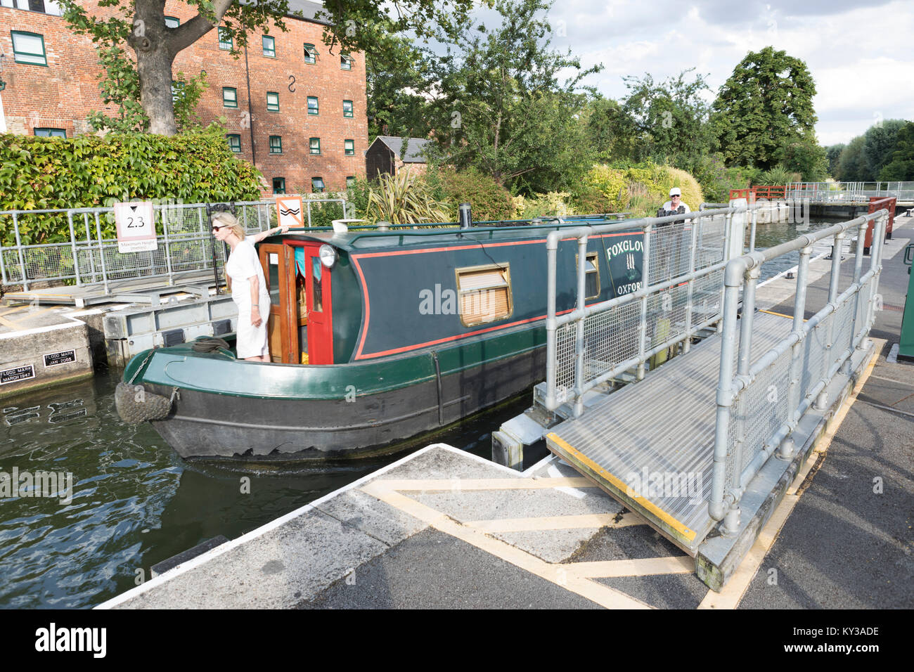 UK, Oxford, Oxford canal Boot auf dem Kanal. Stockfoto