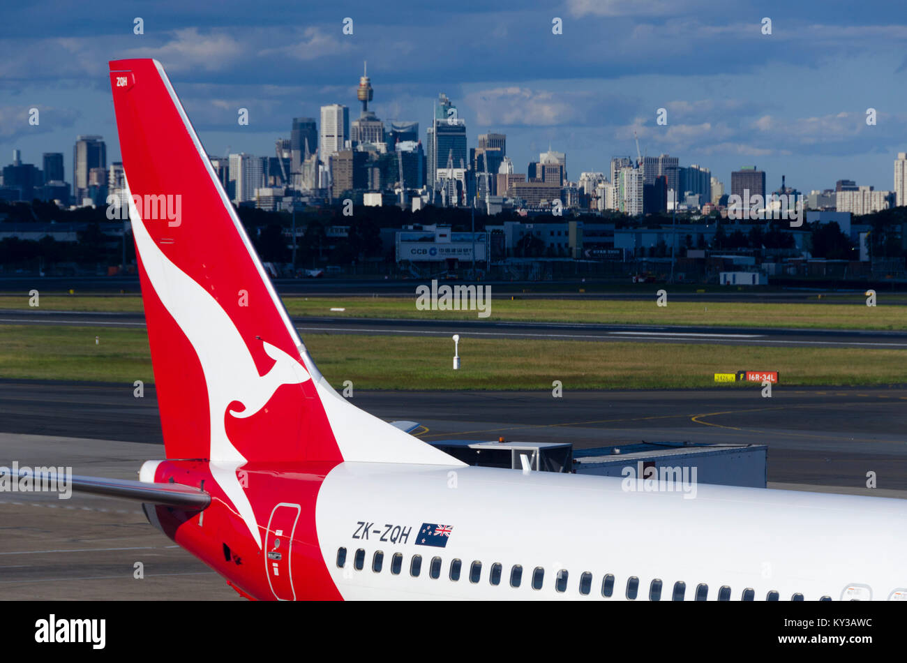 Qantas Flugzeug in Sydney Kingsford Smith Flughafen, New South Wales, Australien Stockfoto