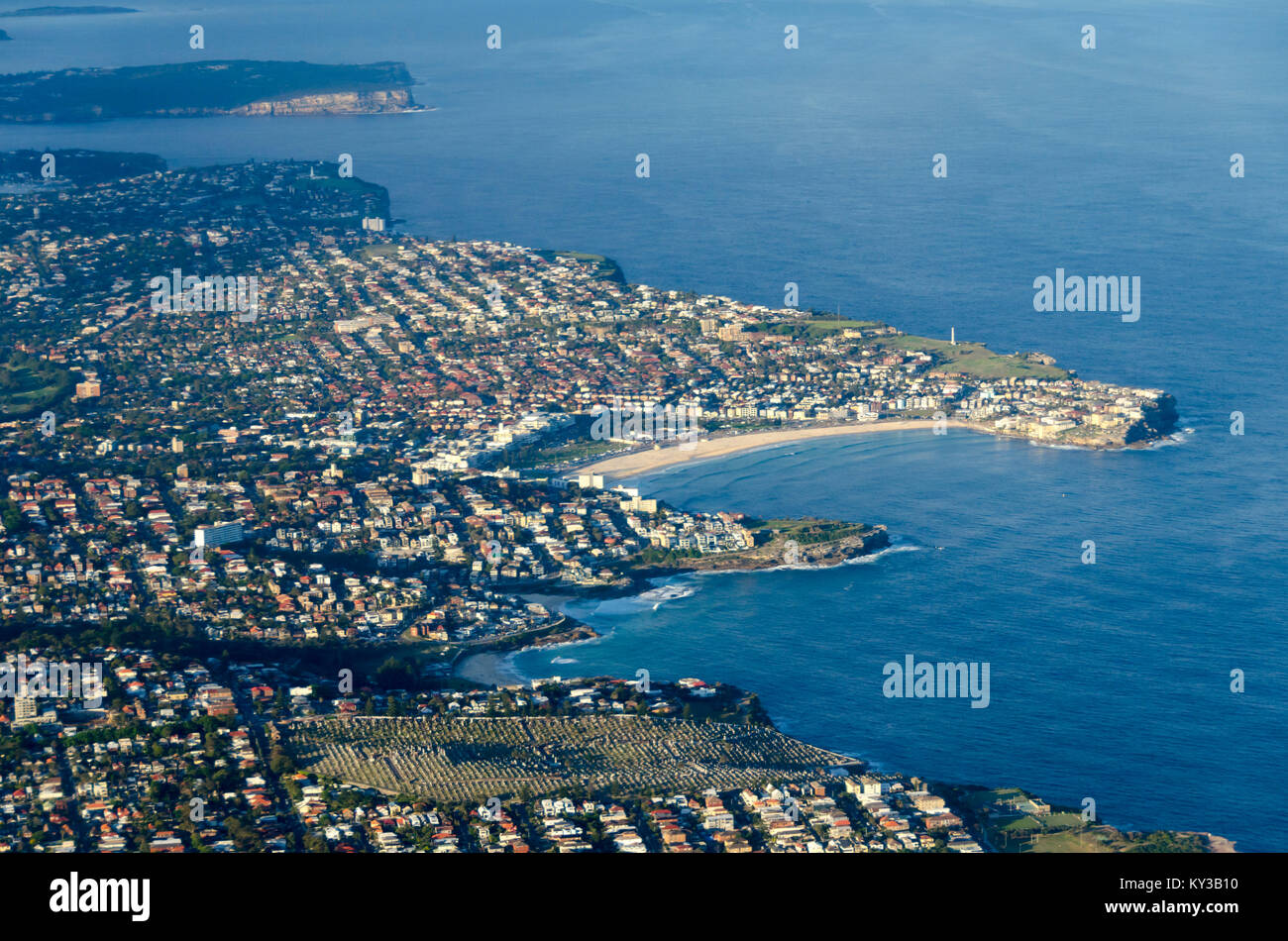 Bondi Beach aus der Luft, Sydney, New South Wales, Australien Stockfoto