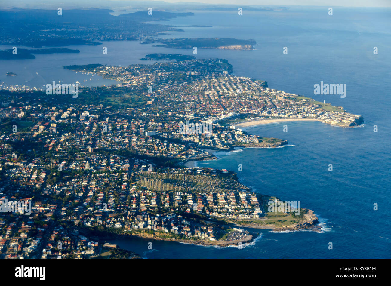 Bondi Beach aus der Luft, Sydney, New South Wales, Australien Stockfoto