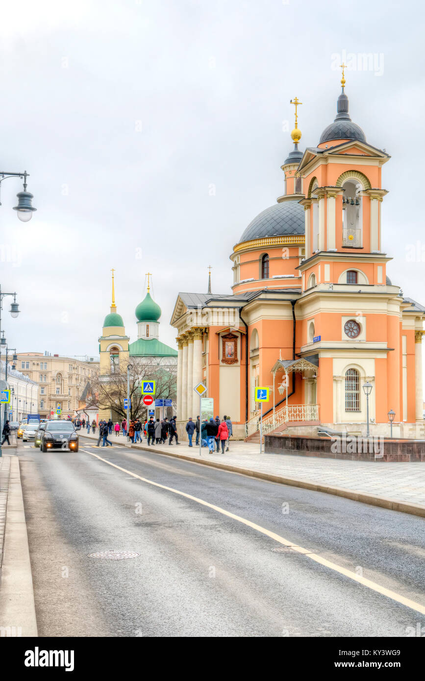 Moskau, Russland - November 04.2017: antiken Tempel von Großmärtyrerin Barbara im Varvarka Straße im historischen Zentrum der Stadt Stockfoto