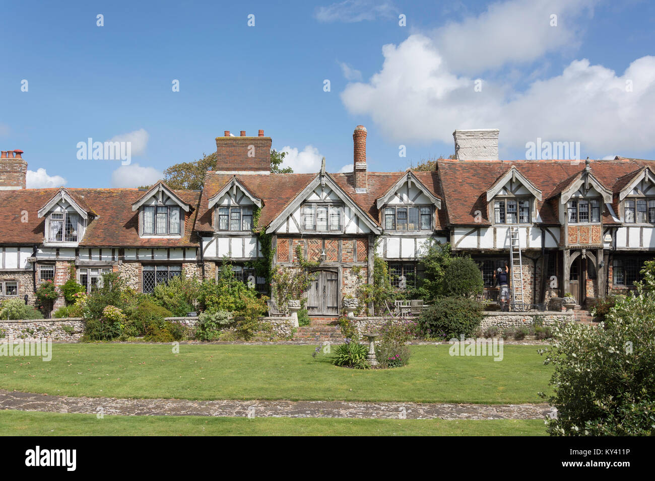 Tudor schließen, Dean Court Road, Rottingdean, East Sussex, England, Vereinigtes Königreich Stockfoto