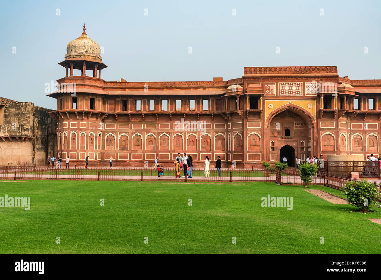 FORT, Agra, Indien - NOVEMBER, 2017: Jahangir Palace Stockfoto