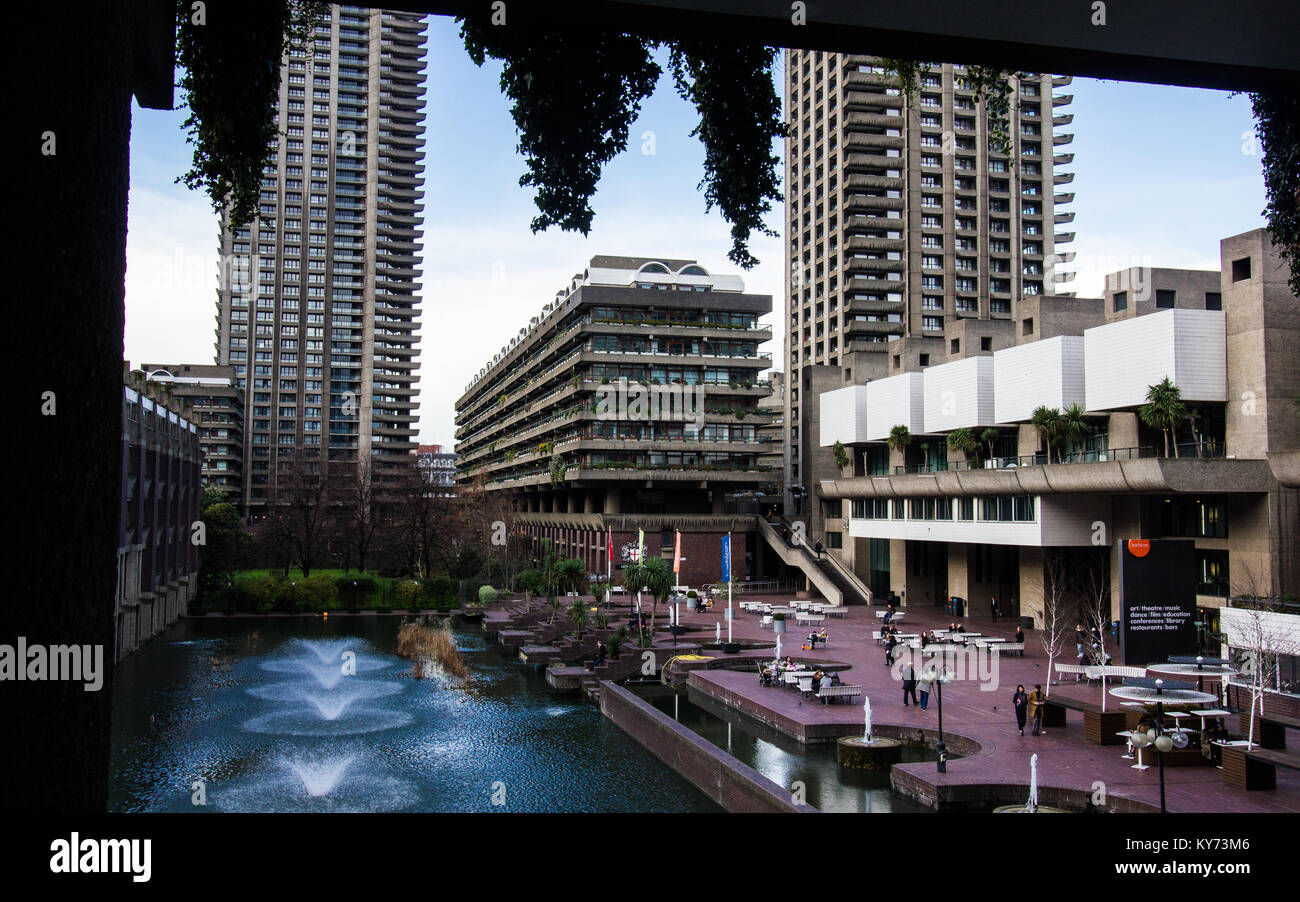 Blick auf das Barbican Centre Stockfoto