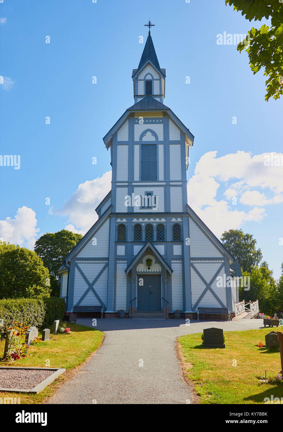 Weiß lackiert achteckige Kirche aus Holz, in den späten 1800er Jahren, Ljustero, Stockholm, Schweden, Skandinavien gebaut. Stockfoto